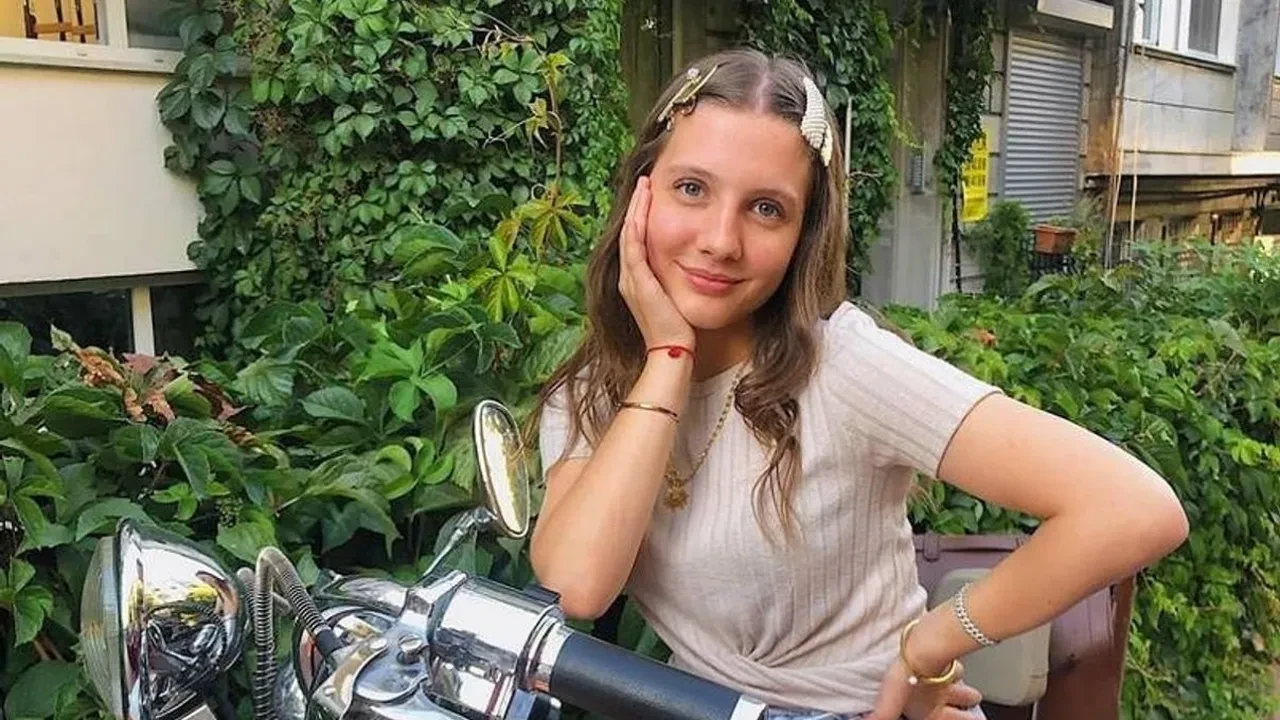 Selena’nın Nazlı’sı Dilara Kurtulmuş evleniyor! Kız almadan bando takımı dikkat çekti