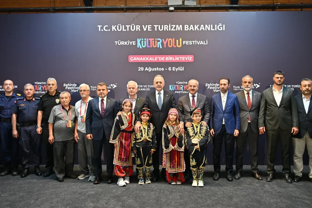 Tarih, sanat ve lezzet bir arada: 9 gün sürecek Çanakkale Kültür Yolu Festivali başladı