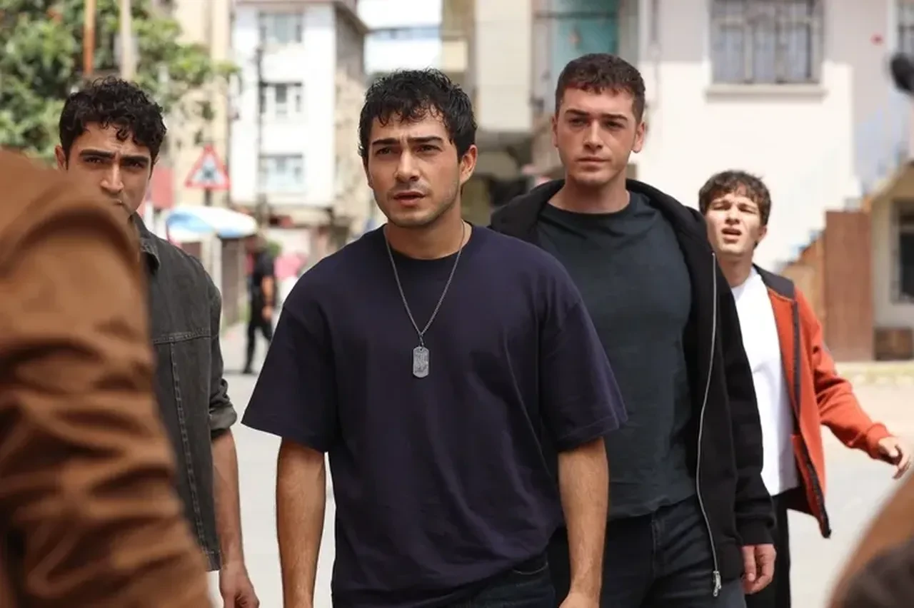 Altı Üstü İstanbul'un Emir'i Rahimcan Kapkap'tan duygulandıran itiraf! "Senaryoyu okurken ağladım"