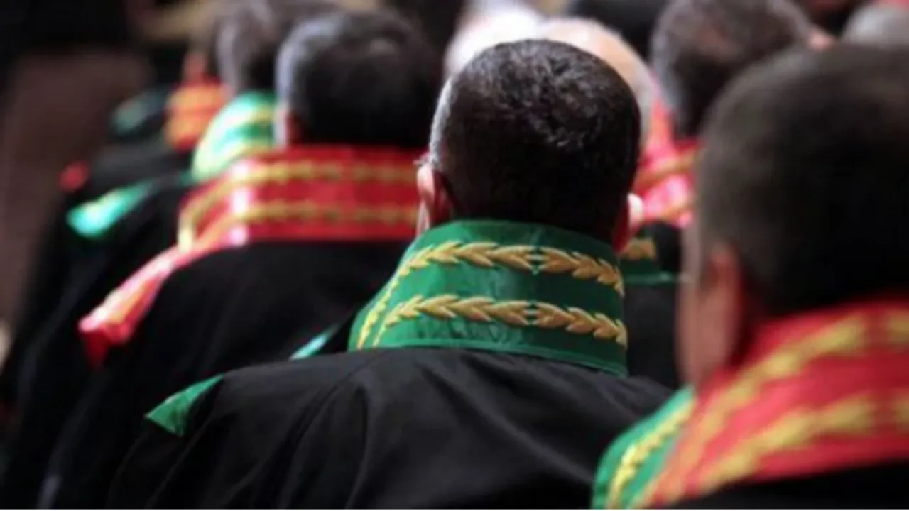 Bakan Gürlek duyurdu: 333 hakim ve savcı hakkında ceza