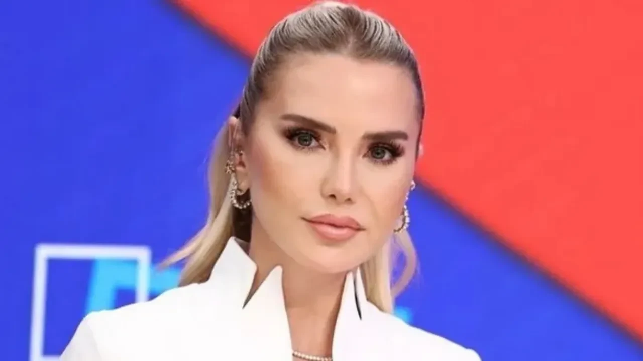 Ece Erken kovuldu mu? Gel Konuşalım’da Ece Erken neden yok?