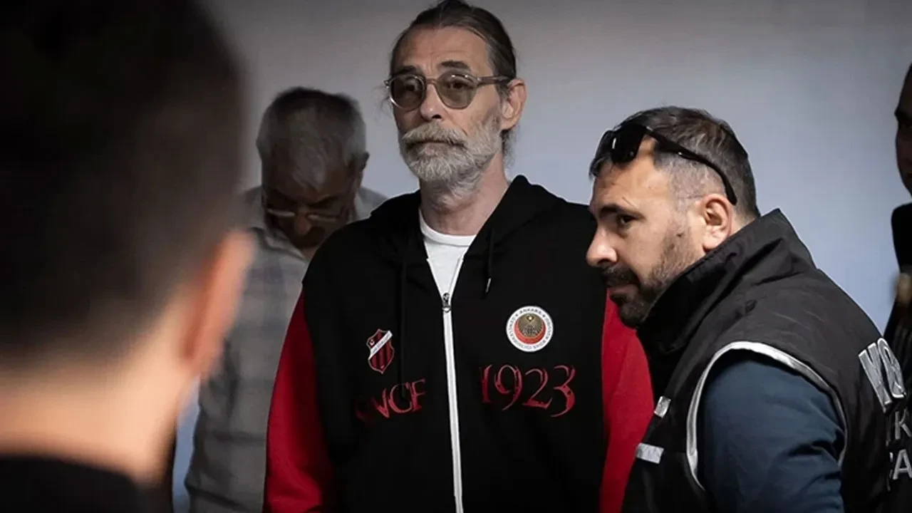 Erdal Beşikoğlu'nun 207 sayfalık soruya verdiği cevaplar ortaya çıktı: Behzat Ç. çekimlerinde belediye imkanları kullanıldı! 