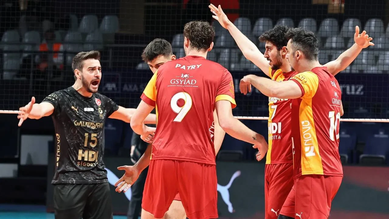 Galatasaray yabancı transferi duyurdu! Sarı-kırmızılılar yeni oyuncusuyla sözleşme imzaladı