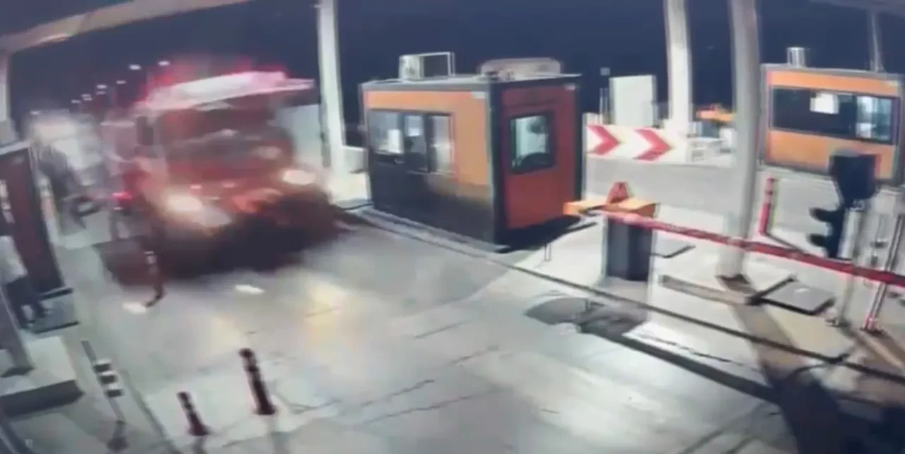 Göcek Tüneli'nde yangın araçlarından para mı istendi? Tartışma çıkaran iddiaya açıklama geldi