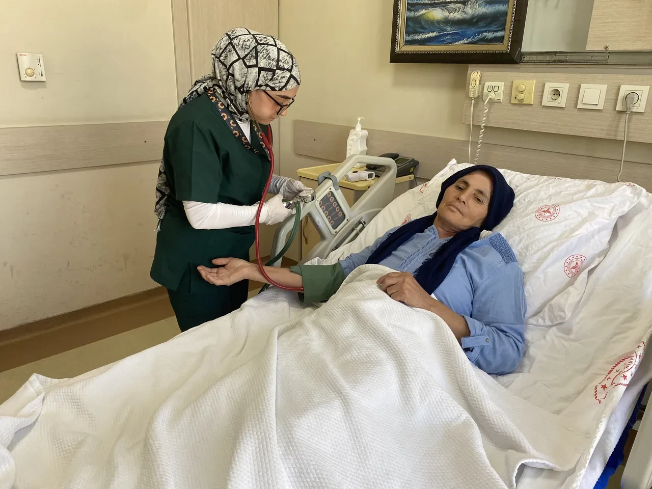 Kafatası kemiklerini 8 ay karnında taşıdı! Manisalı kadın başarılı ameliyatla sağlığına kavuştu