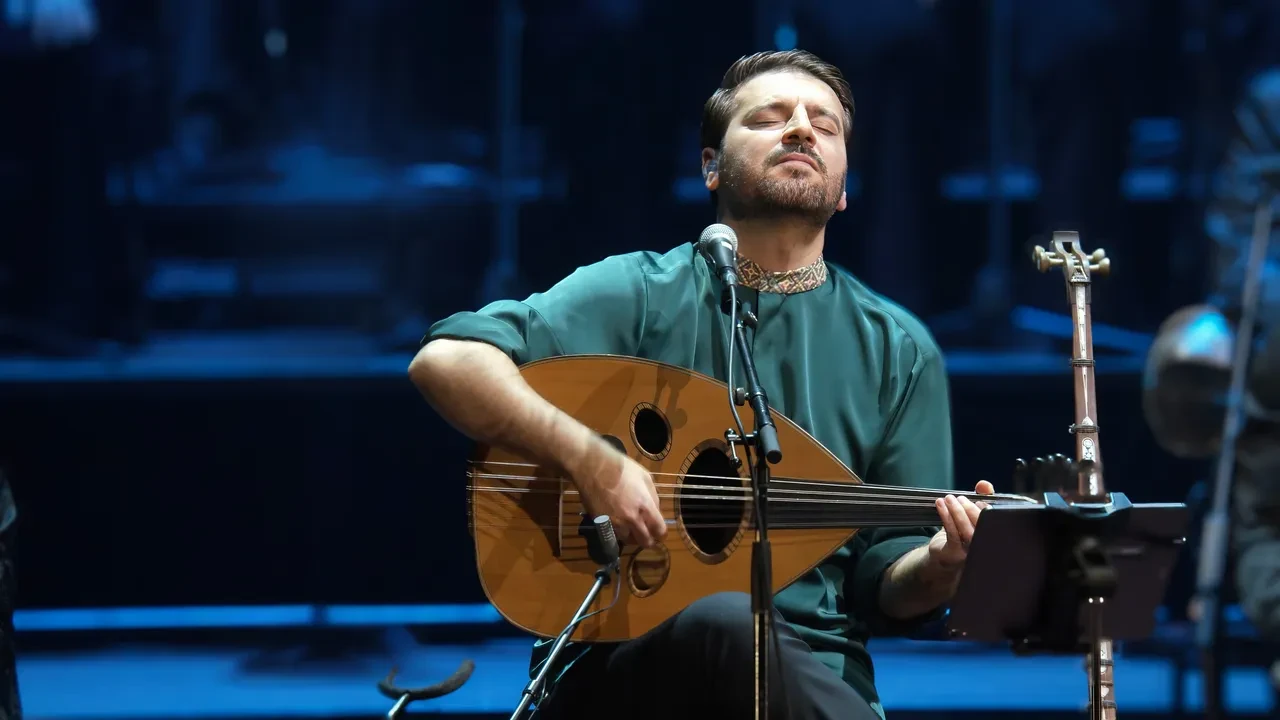 Sami Yusuf yeniden Türkiye'de! Büyük sürprizlerle Ağustos'ta sahne alacak