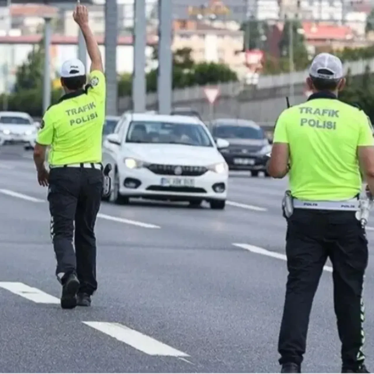 30 Ağustos için trafik düzenlemesi: İstanbul ve Ankara'da bu yollar trafiğe kapalı olacak