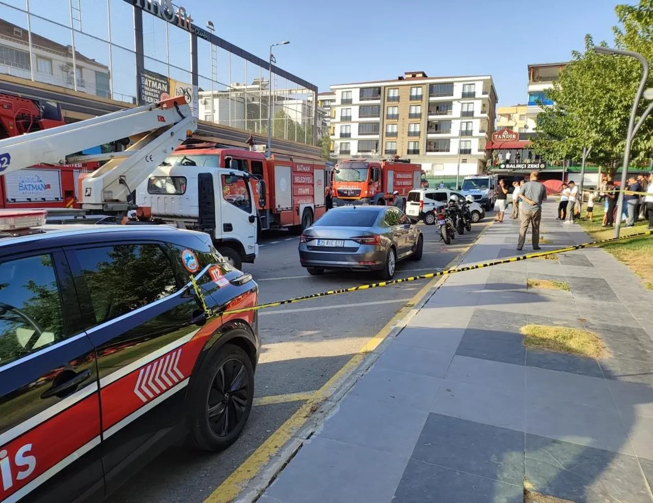 Batman’da spor salonunda yangın! Mehmet Şimşek'in yeğeni ve 1 kişi hayatını kaybetti