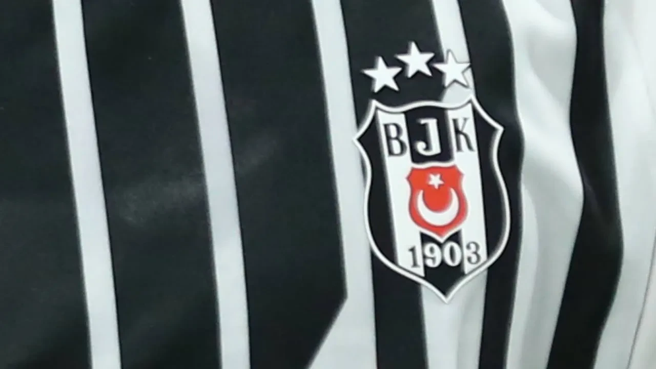 Beşiktaş'ta ayrılık resmen açıklandı! Tecrübeli oyuncu veda etti