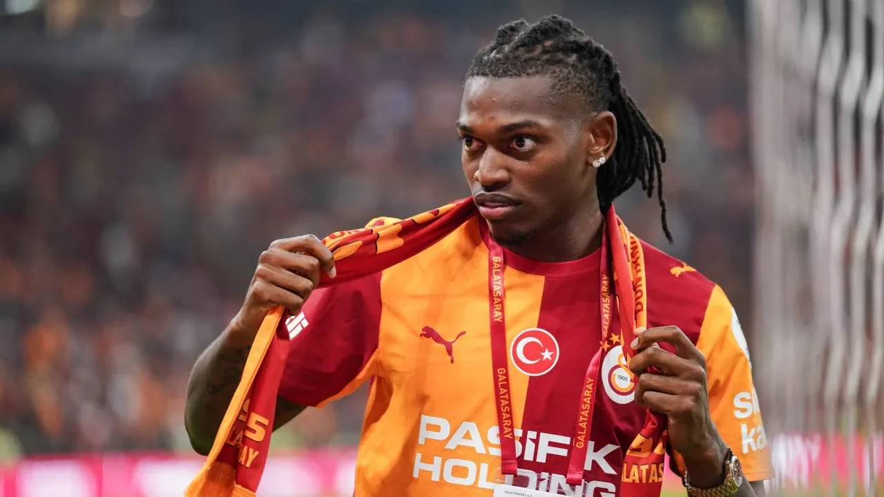 Galatasaray 5 gollü maçta kazandı! Sarı-kırmızılılar, Göztepe'yi 3-2 yendi
