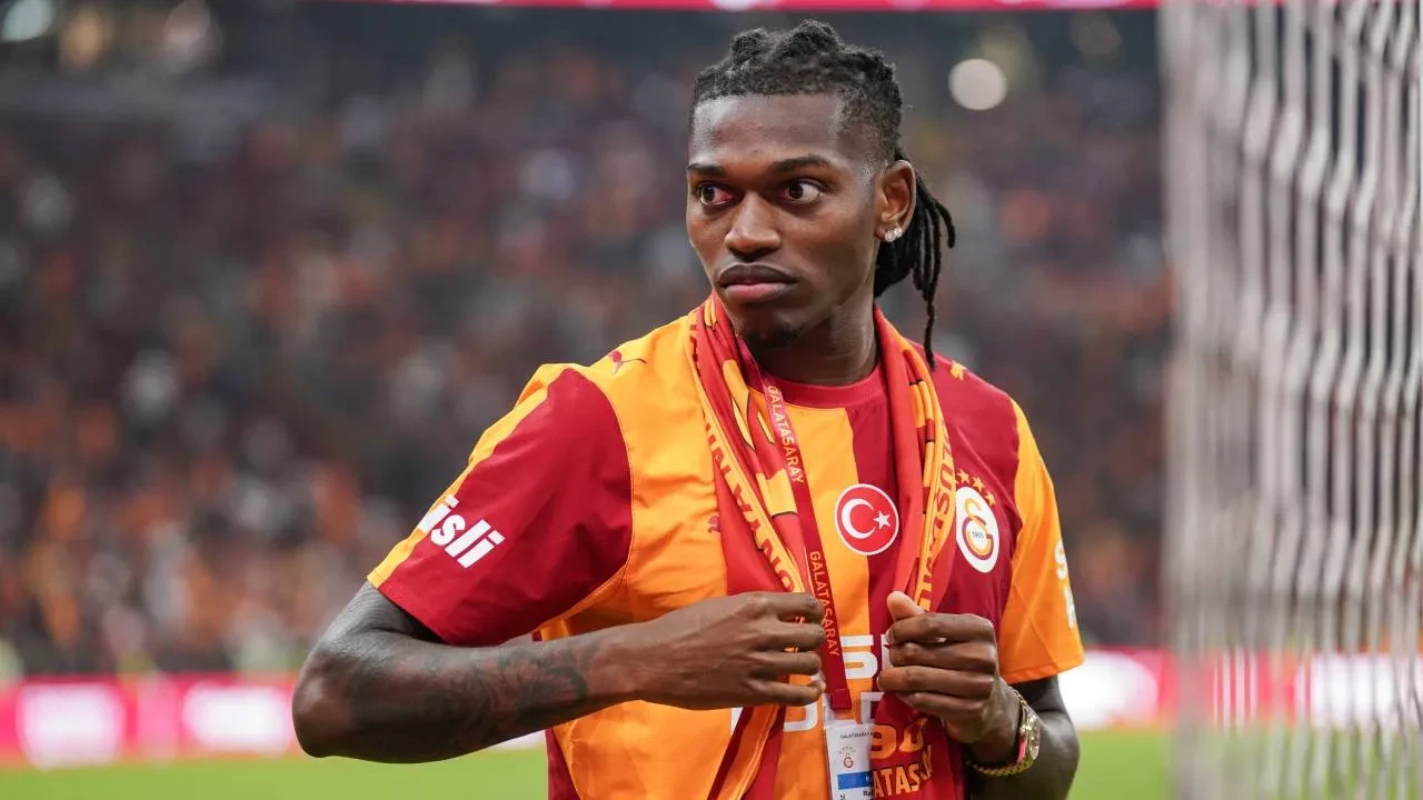 Galatasaray'ın yeni transferi Leao hedefini açıkladı! "Tekrar şampiyon olmak için buradayım"