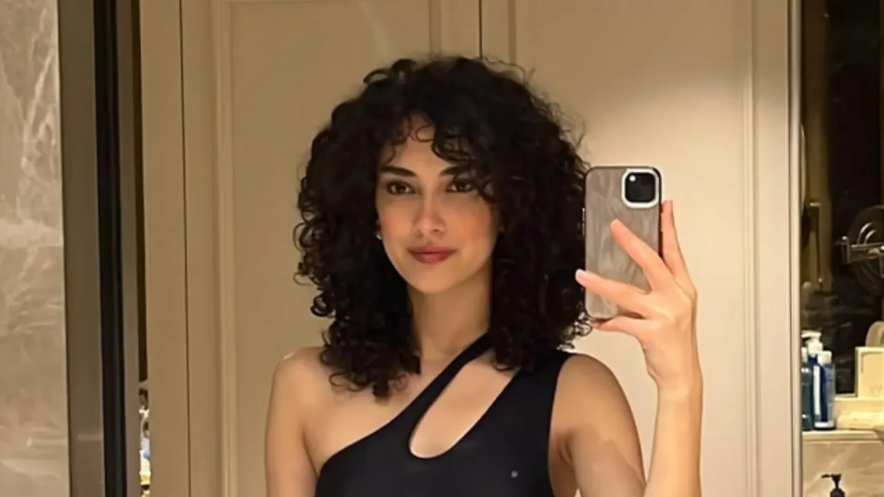 Miss Turkey 2025 birincisi Sıla Saraydemir Miss World 2026 çeyrek finalinde! Galata Kulesi detayı yarışmaya damga vurdu