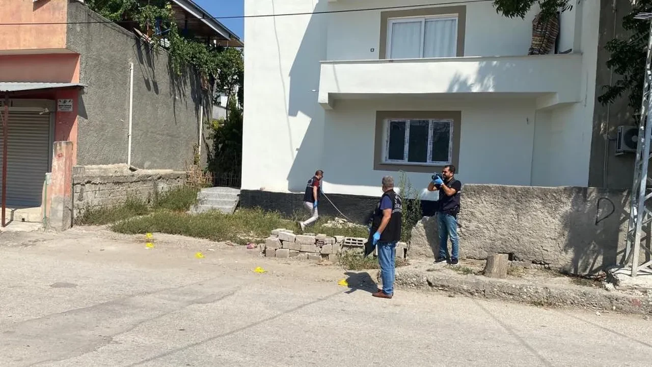 Sokak ortasında dehşet! Boşanma aşamasındaki eşini ve baldızını vurdu