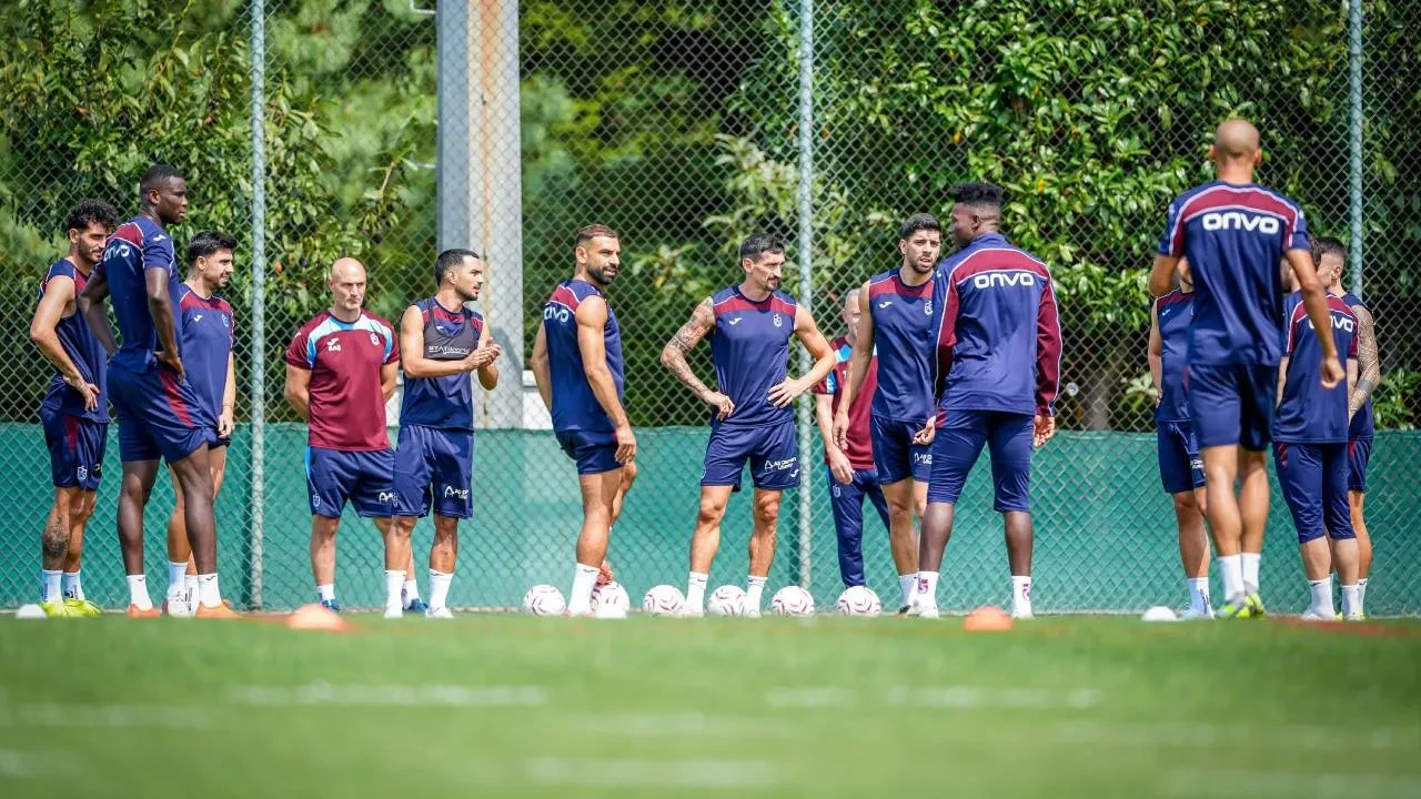 Trabzonspor'un Amedspor maçı kadrosu belli oldu! 6 oyuncu kadroya dahil edilmedi