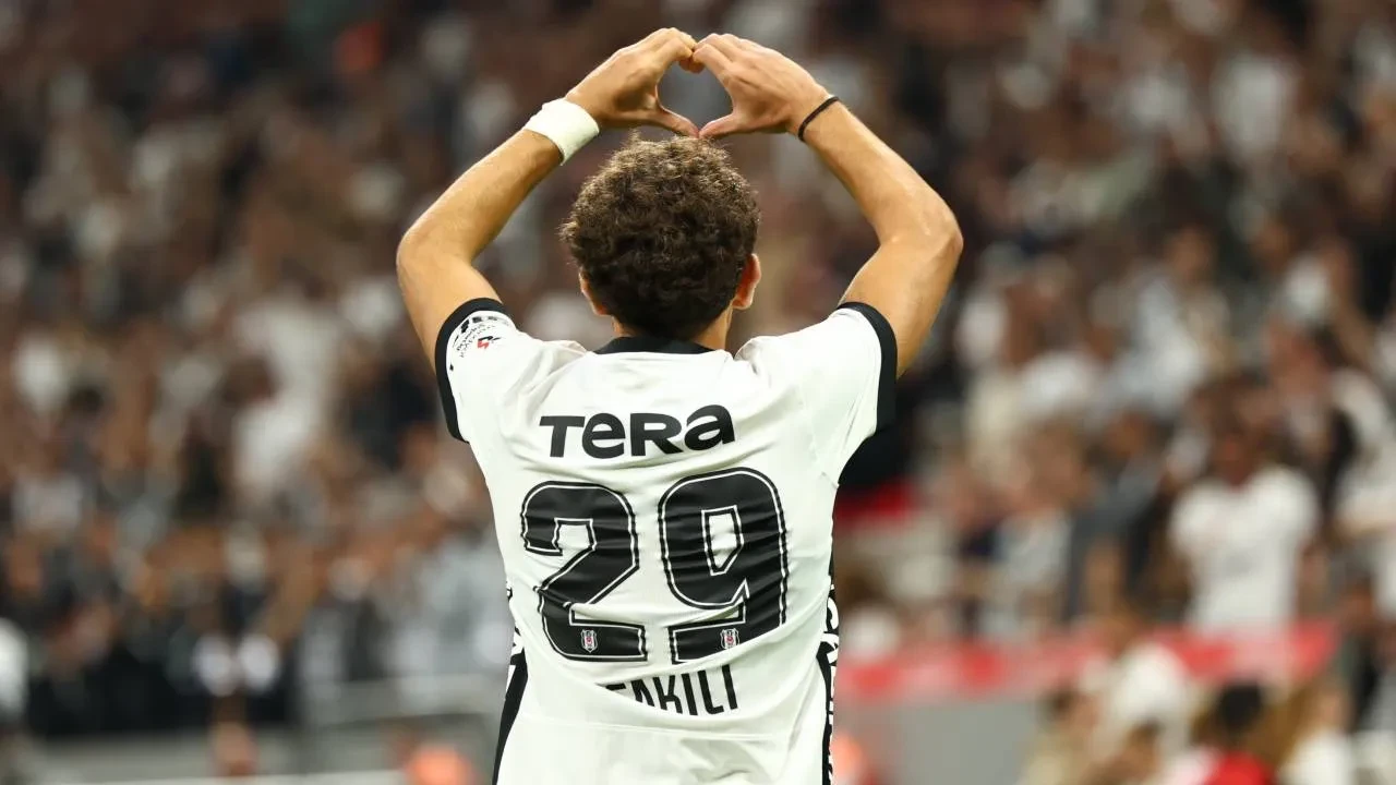 Beşiktaş'tan 6 gollü galibiyet! "Kara Kartal" evinde uçuşa geçti