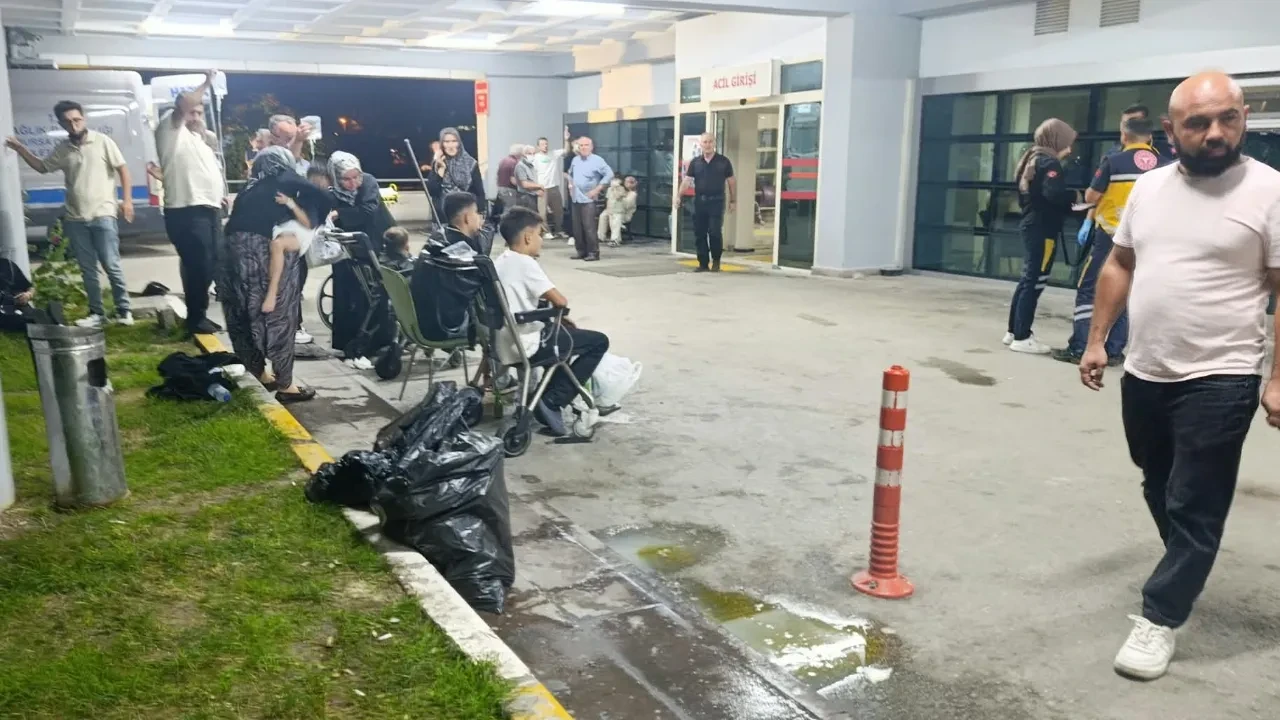 Düğün yemeği faciaya dönüştü: 367 kişi hastanelik oldu