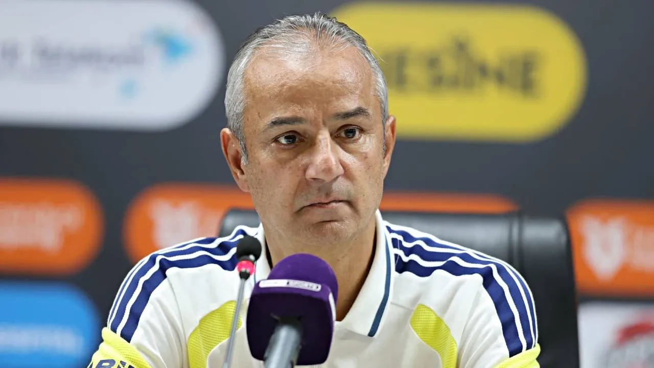 Fenerbahçe'de İsmail Kartal'dan galibiyet yorumu! "Daha farklı kazanabilirdik"