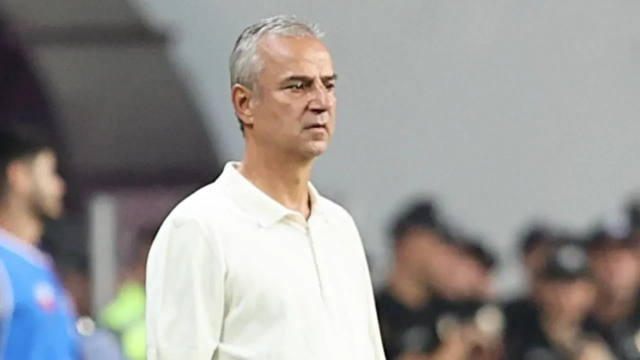 Fenerbahçe'de İsmail Kartal'dan galibiyet yorumu! "Daha farklı kazanabilirdik"