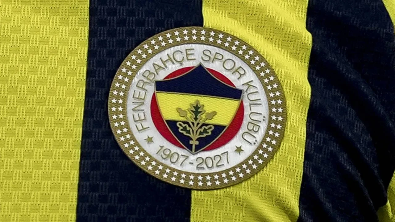 Fenerbahe'de bir ayrılık daha! Tartışılan isim takımdan gidiyor