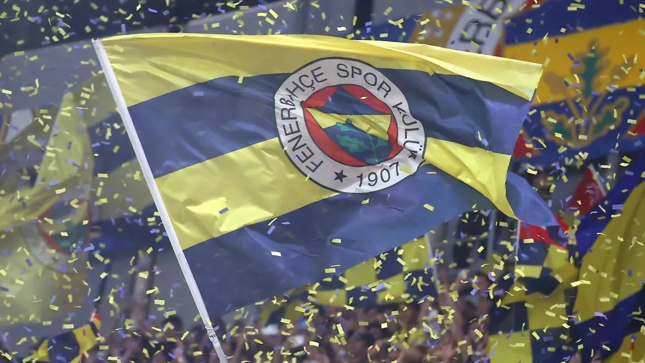 Fenerbahe'de bir ayrılık daha! Tartışılan isim takımdan gidiyor