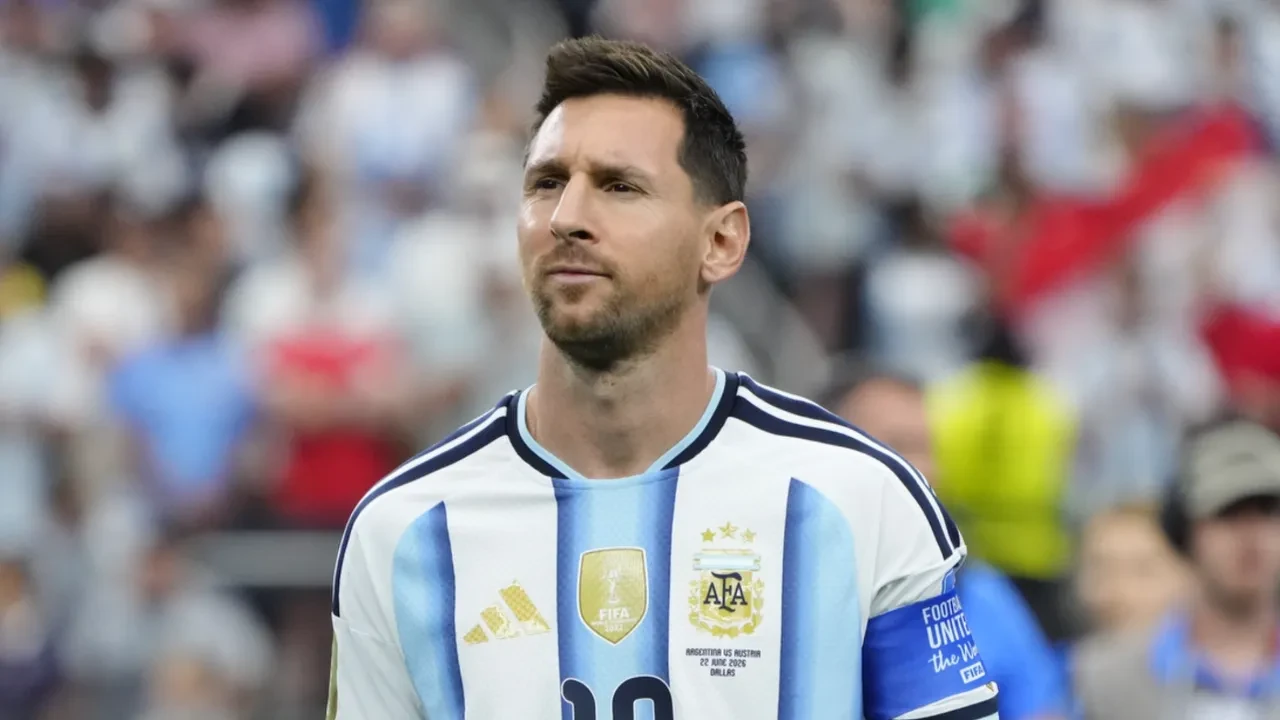 Messi bıraktığını açıkladı! Yıldız futbolcu veda etti