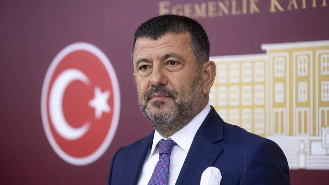 Veli Ağbaba ve ailesini tehdit edip 20 milyon istediler: 4 tutuklama