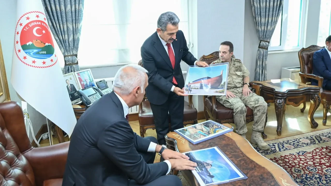 Bakan Ersoy Şırnak’ta! Valiliği ziyaret etti