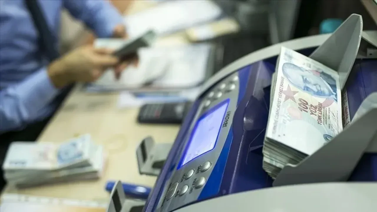 Emekli maaşı banka promosyonları Ağustos 2026! En yüksek emekli promosyonunu hangi banka veriyor? Garanti, iş bankası, Ziraat, Halkbank, QNB ve diğer bankaların güncel kampanyaları