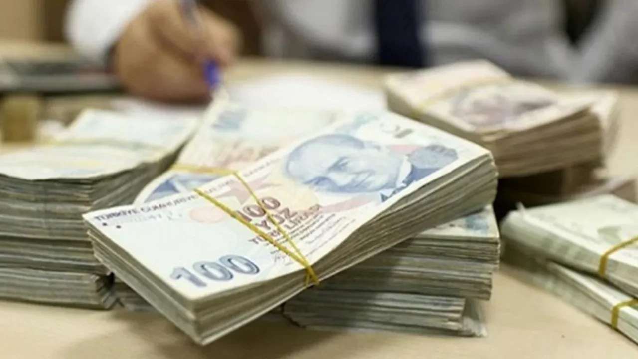 Emekli maaşı banka promosyonları Ağustos 2026! En yüksek emekli promosyonunu hangi banka veriyor? Garanti, iş bankası, Ziraat, Halkbank, QNB ve diğer bankaların güncel kampanyaları