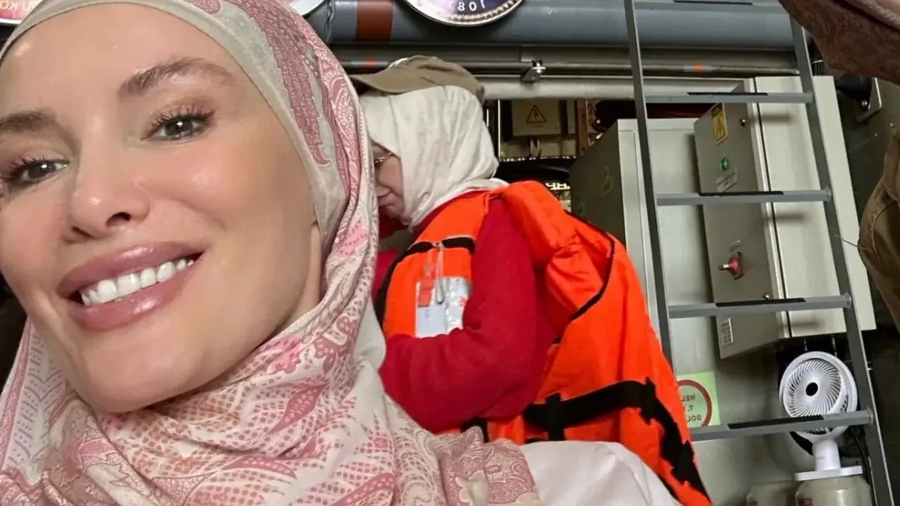 Gamze Özçelik setten paylaşımlar yaptı! Beğeni yağmuru yağdı