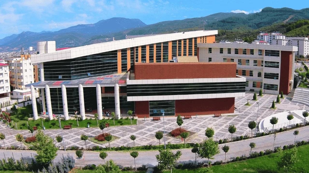 Osmaniye Korkut Ata Üniversitesi COP31 Yolunda Bilim Diplomasisi Akademi Lansmanı’na Katıldı