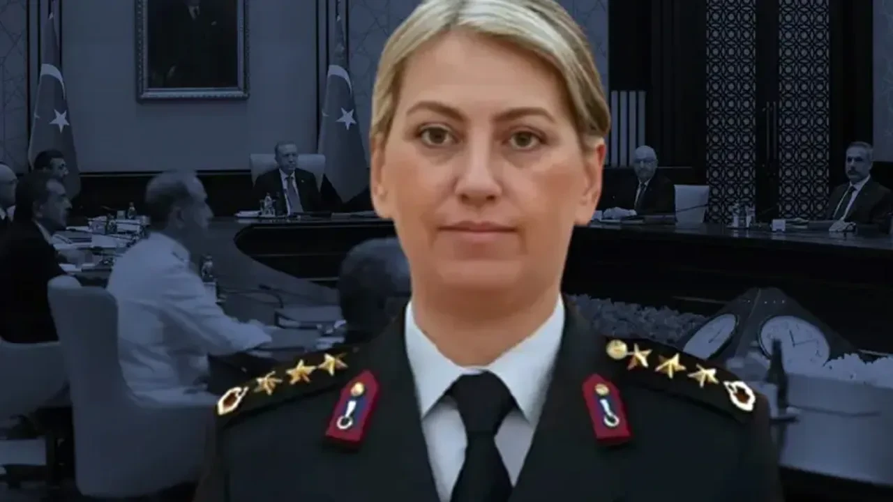 Özlem Karapınar Türk Hava Kuvvetleri'nin ilk kadın paşası oldu! TSK tarihine geçen terfi