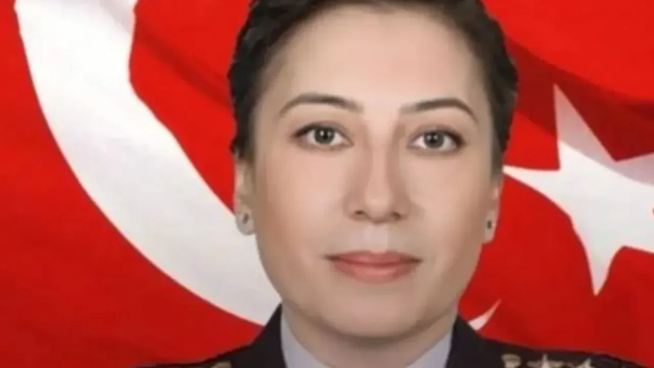 Özlem Karapınar Türk Hava Kuvvetleri'nin ilk kadın paşası oldu! TSK tarihine geçen terfi