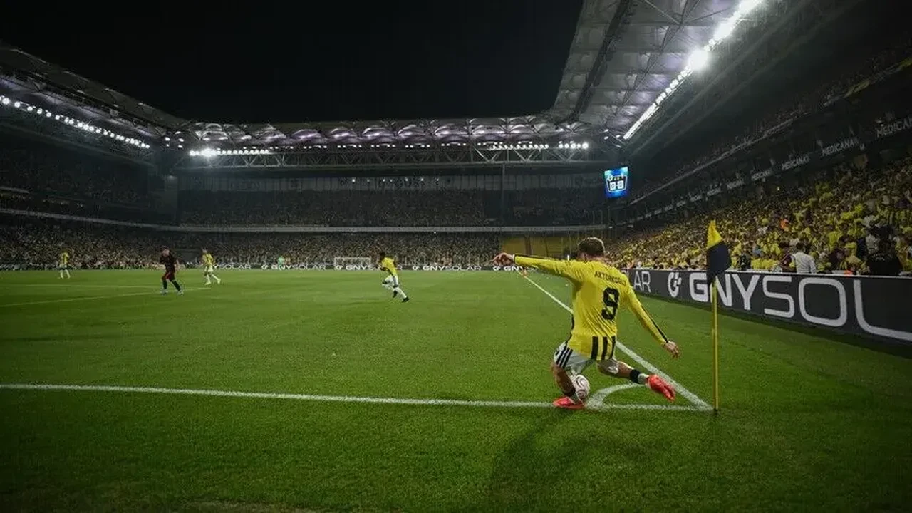 Sturm Graz Fenerbahçe UEFA listesi! Fenerbahçe Sturm Graz maç kadrosu kimler var?