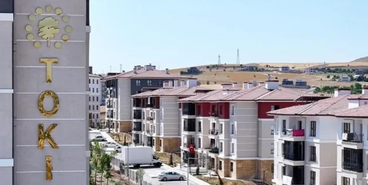 TOKİ İstanbul kiralık konutları ile fahiş fiyatlara son! Başvuru şartları neler, kimler yararlanacak? Dr. Nihat Şen tüm detayları açıkladı!