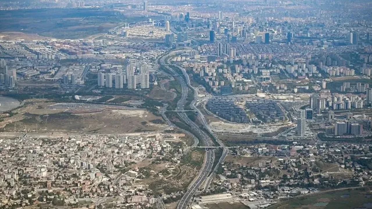 TOKİ İstanbul kiralık konutları ile fahiş fiyatlara son! Başvuru şartları neler, kimler yararlanacak? Dr. Nihat Şen tüm detayları açıkladı!