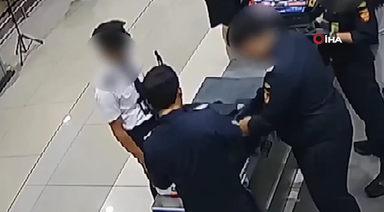 Uyuşturucu kuryesi pilot! 182 yolculu uçağı da yasaklı madde etkisinde kullandı
