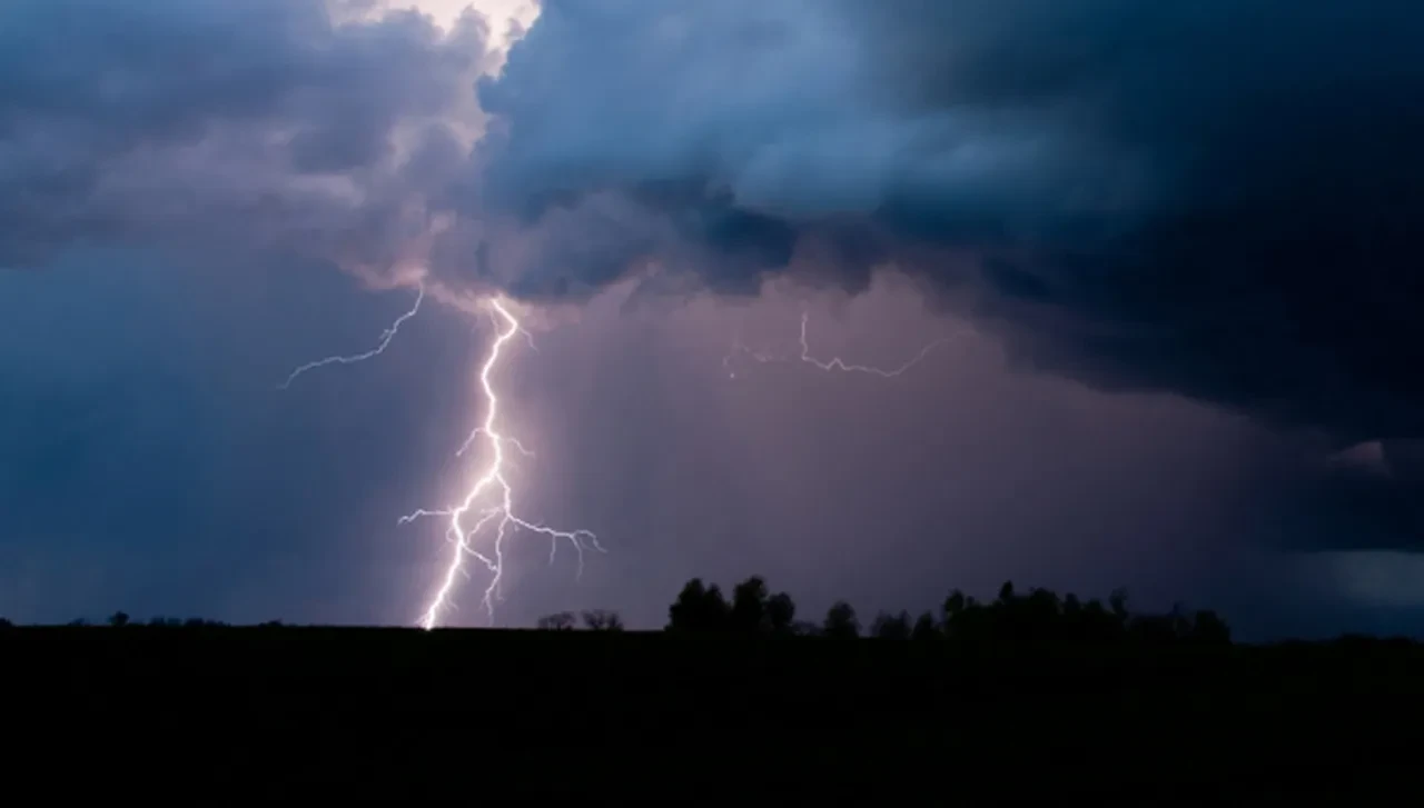 5 Ağustos 2026 hava durumu | Meteoroloji'den gök gürültülü sağanak uyarısı! Üç bölge için alarm