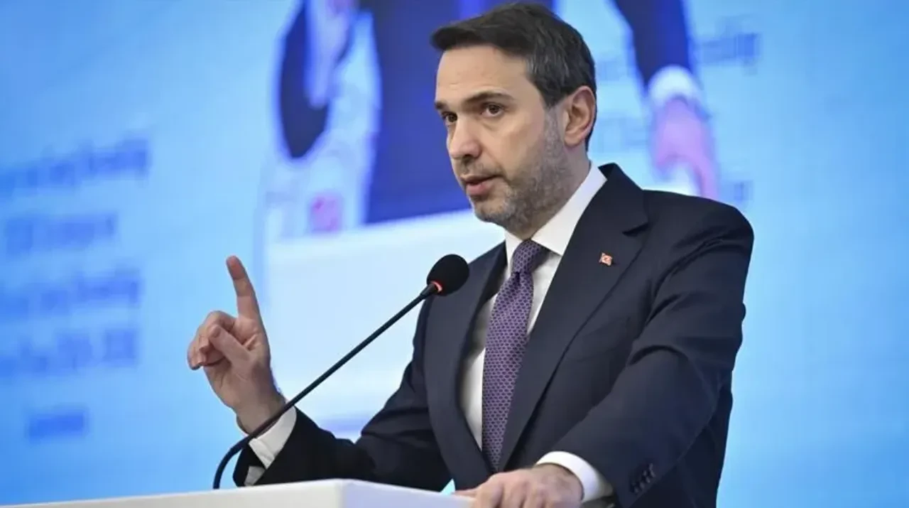 Bakan Bayraktar'dan doğal gaz müjdesi: "Yıl sonunda 8 milyon haneye çıkacak"