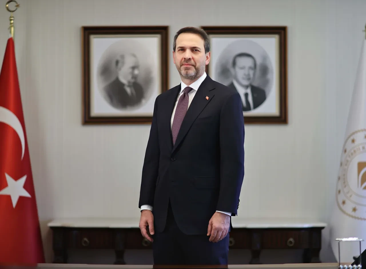 Bakan Bayraktar'dan doğal gaz müjdesi: "Yıl sonunda 8 milyon haneye çıkacak"