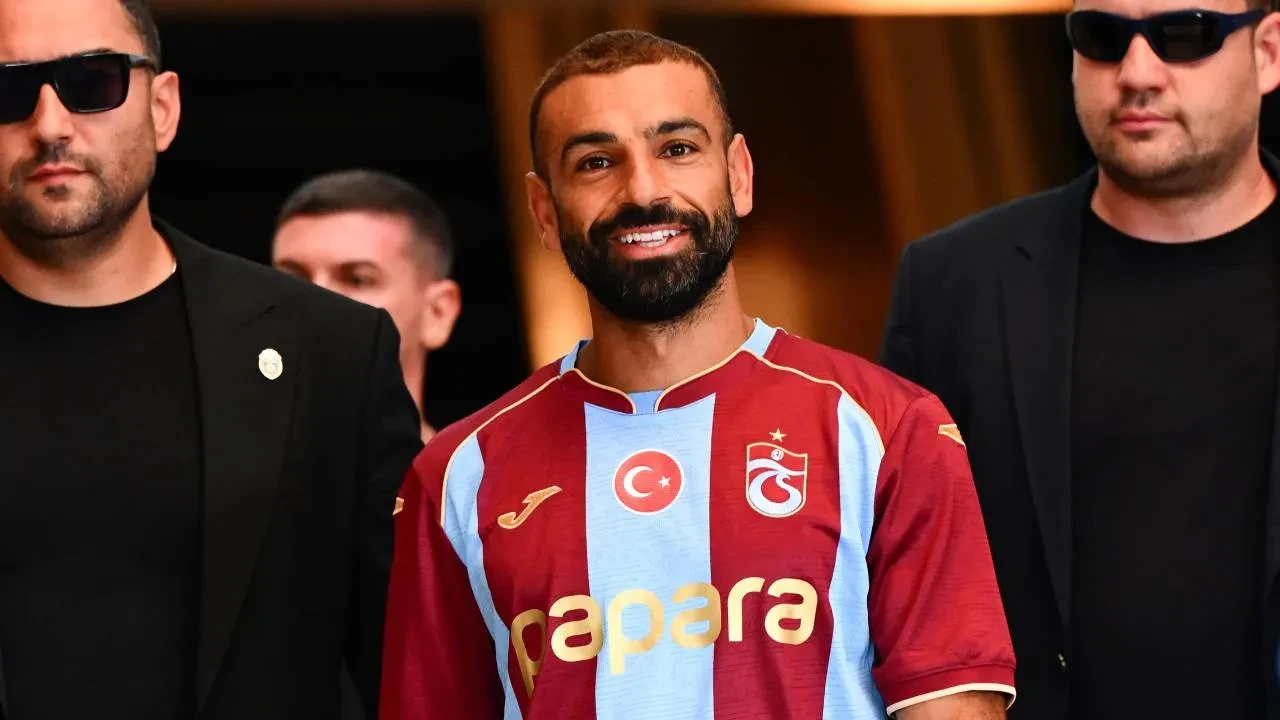 Mohamed Salah, Trabzon'a geldi! Mısırlı yıldızdan ilk açıklama: "Bu inanılmaz ortamda bulunmaktan çok mutluyum"