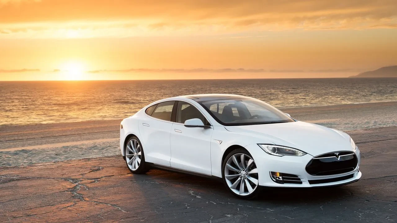 Tesla’da güncelleme krizi: Aşırı ısınma sorunu başladı