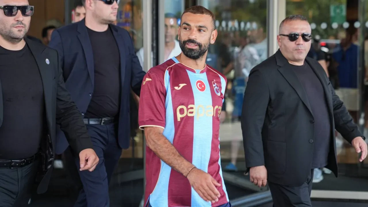 Trabzonspor'dan Salah'ın imza töreniyle ilgili açıklama! Dünyaca ünlü Mısırlı yıldız resmen Trabzonsporlu oluyor