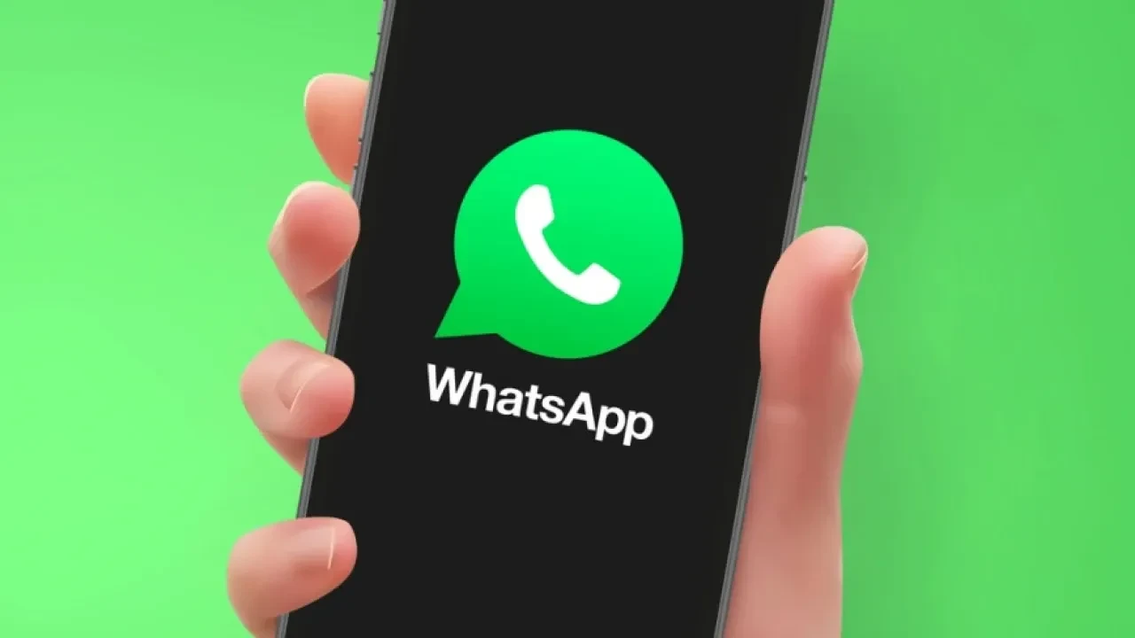 WhatsApp grup sohbetlerine beklenen özellik geldi: Tek etiketle herkese bildirim