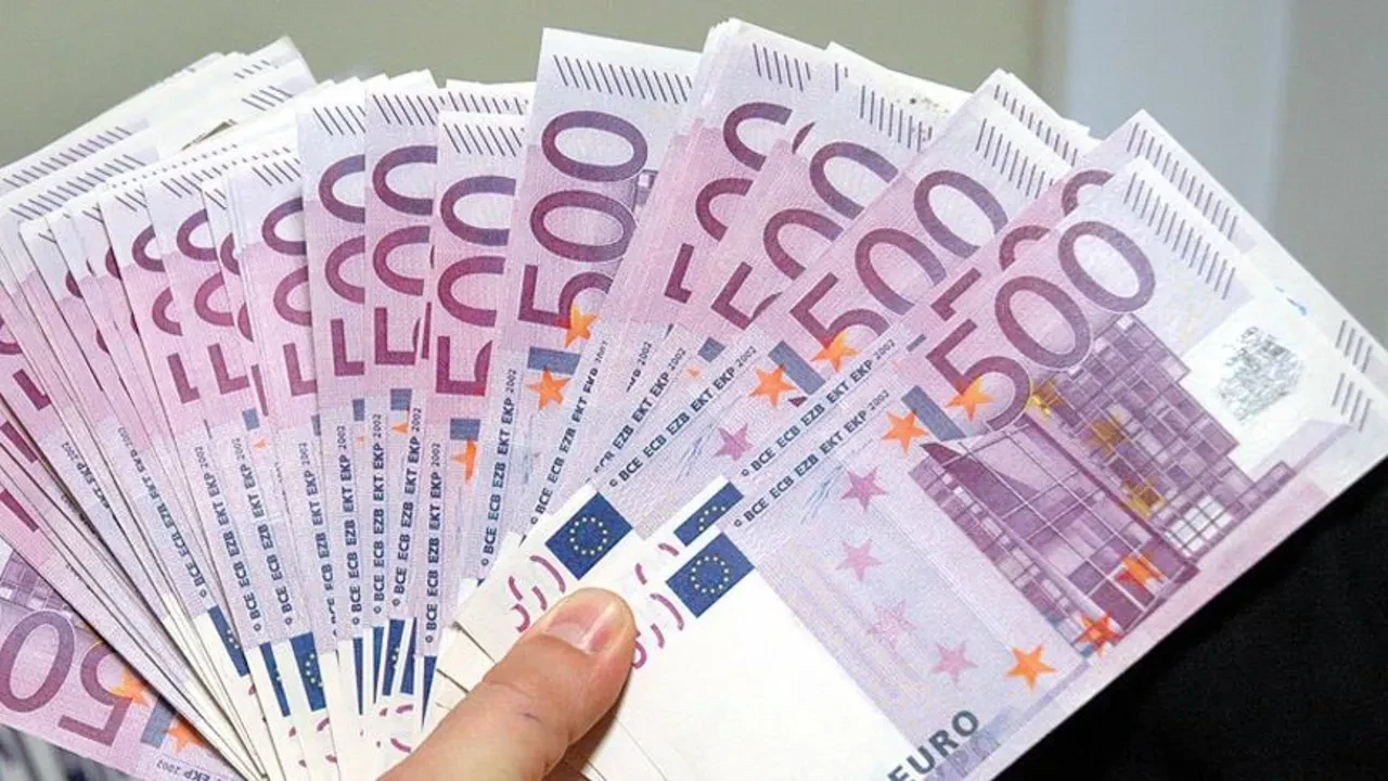  Euro, dolar 