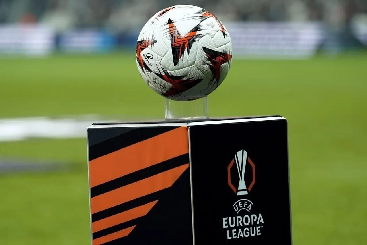 Beşiktaş maçı hangi kanalda? CANLI UEFA Avrupa Ligi Hradec Kralove maçı başlıyor