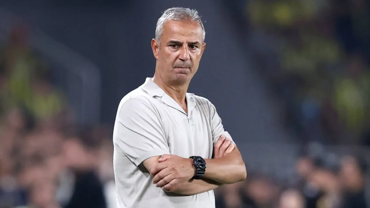 Fenerbahçe'de İsmail Kartal, Sturm Graz galibiyetini değerlendirdi! "3 ya da 4 olabilirdi"