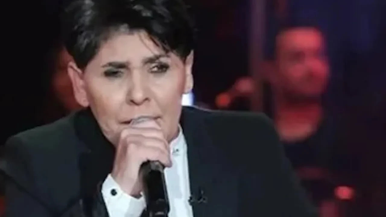 Lösemi tedavisi gören Cansever’den kötü haber! Paylaşımı yürek burktu