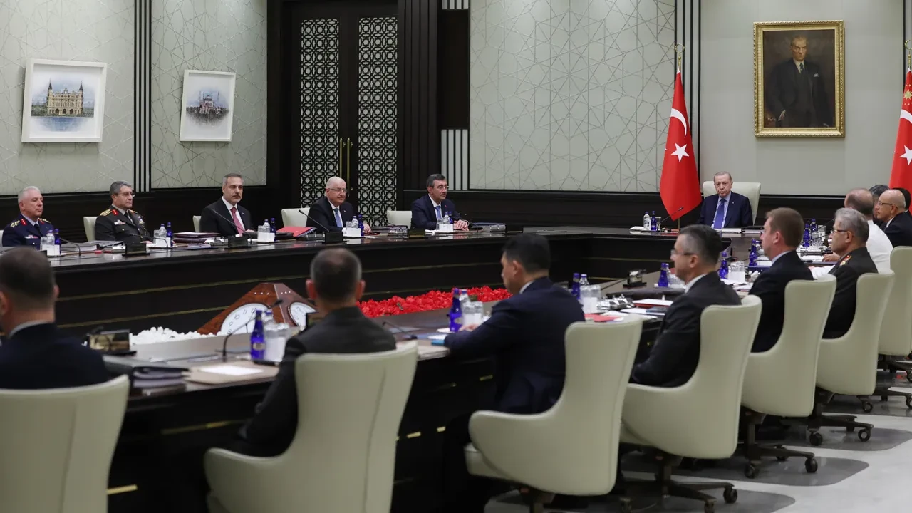 MGK toplantısı sonrası 8 maddelik bildiri! Terörsüz Türkiye mesajı ve FETÖ vurgusu dikkat çekti