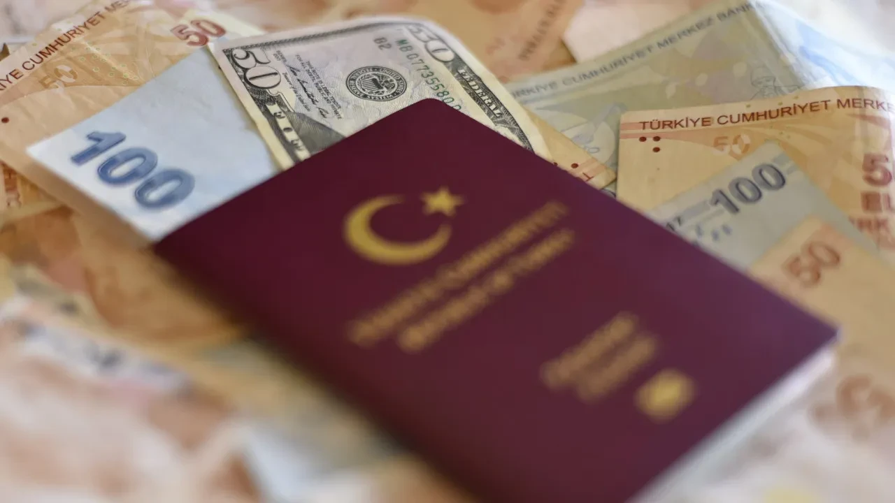 Sahte ekspertizle vatandaşlık vurgununda yeni detay! Örgüt liderlerinin “çek-yatır” yazışmaları ortaya çıktı